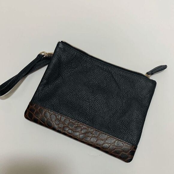 Cole Haan Leather Wristlet - Picture 1 of 5